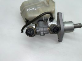 BMW 3 E46 Główny cylinder hamulca 03350884781