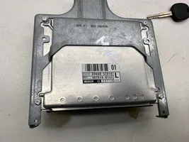 Toyota Yaris Kit centralina motore ECU e serratura 8966152890