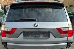 BMW X3 E83 Aizmugurē atstarotājs 7162214