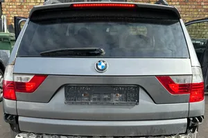 BMW X3 E83 Aizmugurē atstarotājs 7162214