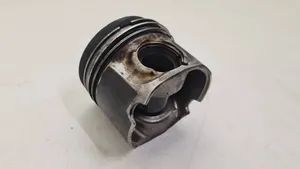 BMW 5 F10 F11 Piston 7812585