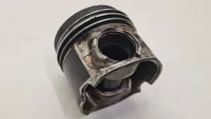 BMW 5 F10 F11 Piston 7812585