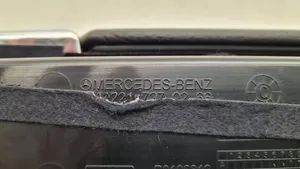 Mercedes-Benz S W221 Etuoven säilytystasku/laatikko A2217270266