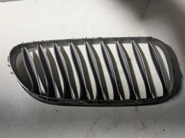 BMW Z4 E85 E86 Grille calandre supérieure de pare-chocs avant 7117757