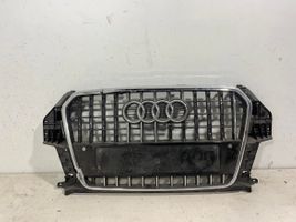 Audi Q3 8U Etupuskurin ylempi jäähdytinsäleikkö 8U0853653A