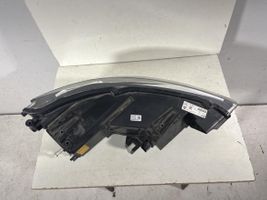 Audi A1 Lampa przednia 8X0941005