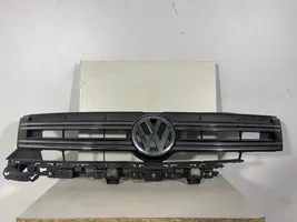 Volkswagen Tiguan Grotelės viršutinės 5N0853653E