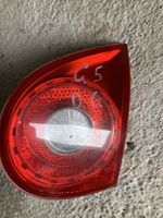 Volkswagen Golf V Lampy tylnej klapy bagażnika 89031783