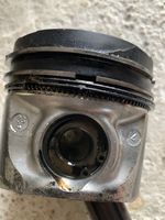 Nissan Primera Piston avec bielle 