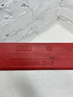 Audi A6 Allroad C5 Varoituskolmio 8D9860251B