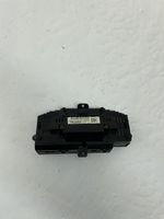 KIA Sorento Monitori/näyttö/pieni näyttö Y01G940A03E000