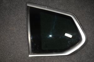 BMW X3 F25 Fenêtre latérale avant / vitre triangulaire 7205645