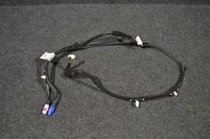 BMW 5 G30 G31 USB-pistokeliitin 6820318