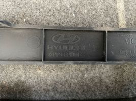 Hyundai ix35 Etupuskurin ylempi jäähdytinsäleikkö 