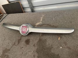 Fiat 500L Grille calandre supérieure de pare-chocs avant 