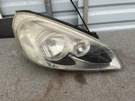 Volvo V60 Lampa przednia 