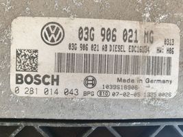 Volkswagen Touran I Moottorin ohjainlaite/moduuli 03G906021MG