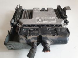 Volkswagen Caddy Calculateur moteur ECU 03G906021PF