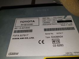 Toyota Avensis T270 Radio/CD/DVD/GPS-pääyksikkö 8612020A80