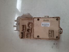 Toyota Corolla Verso E121 Module de fusibles 892210F010