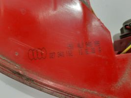 Audi Q7 4L Lampa zderzaka tylnego 4L0945095