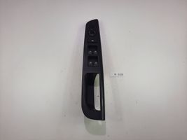KIA Ceed Interrupteur commade lève-vitre 935701H120