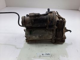 Land Rover Discovery 3 - LR3 Ilmajousituksen kompressoripumppu BH3219G525DE