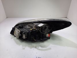 Volvo C30 Lampa przednia 31299819