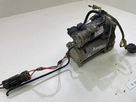 Land Rover Discovery 4 - LR4 Ilmajousituksen kompressoripumppu BH3219G525AA