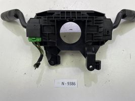 Land Rover Discovery 4 - LR4 Pyyhkimen/suuntavilkun vipukytkin 8H2213N064AA