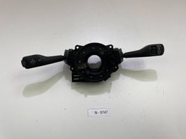 BMW X3 E83 Leva/interruttore dell’indicatore di direzione e tergicristallo 8379091