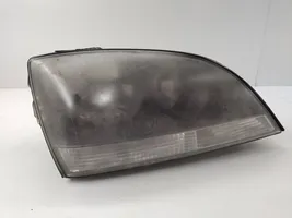 KIA Sorento Lampa przednia 