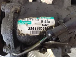 Ford Fiesta Ilmastointilaitteen kompressorin pumppu (A/C) 2S6119D629af