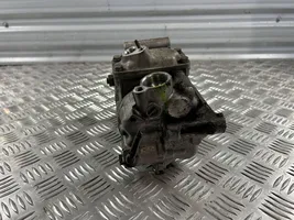 Volkswagen PASSAT B6 Ilmastointilaitteen kompressorin pumppu (A/C) 1K0820803S