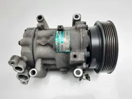 Nissan Kubistar Compressore aria condizionata (A/C) (pompa) 8200315744