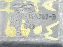 Ford Fiesta Priekinis varikliukas langų pakėlėjo 8A6114A389B