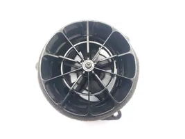 Toyota Auris E180 Griglia di ventilazione centrale cruscotto 5556862280