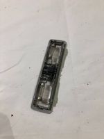 BMW 7 E38 Illuminazione sedili anteriori 200H175