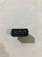 BMW 7 E38 Câble adaptateur AUX 8368346