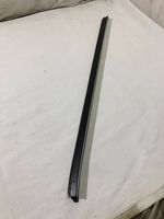 BMW 7 E38 Rivestimento modanatura del vetro della portiera posteriore 8230493