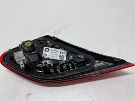 Opel Corsa E Lampy tylnej klapy bagażnika 13428454