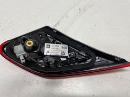 Opel Corsa E Lampy tylnej klapy bagażnika 39012626