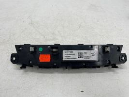 Opel Insignia B Panel klimatyzacji 39177120