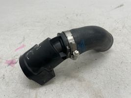 Audi Q2 - Tube d'admission de tuyau de refroidisseur intermédiaire 04L131111T