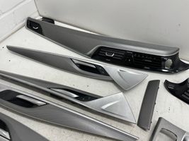 BMW 5 G30 G31 Boczki / Tapicerka drzwi / Komplet 9120239831