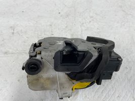 Opel Astra J Zamek drzwi tylnych 13579547