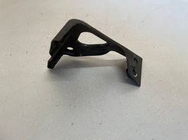 Volkswagen Tiguan Fender mounting bracket 