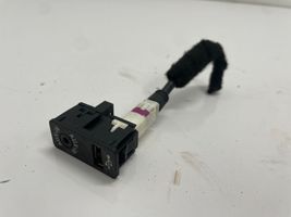 BMW 1 F20 F21 Connettore plug in USB 9299246