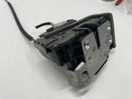 Opel Insignia B Front door lock 13597537