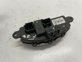 BMW 1 F20 F21 Salono pečiuko ventiliatoriaus rėlė 9319919